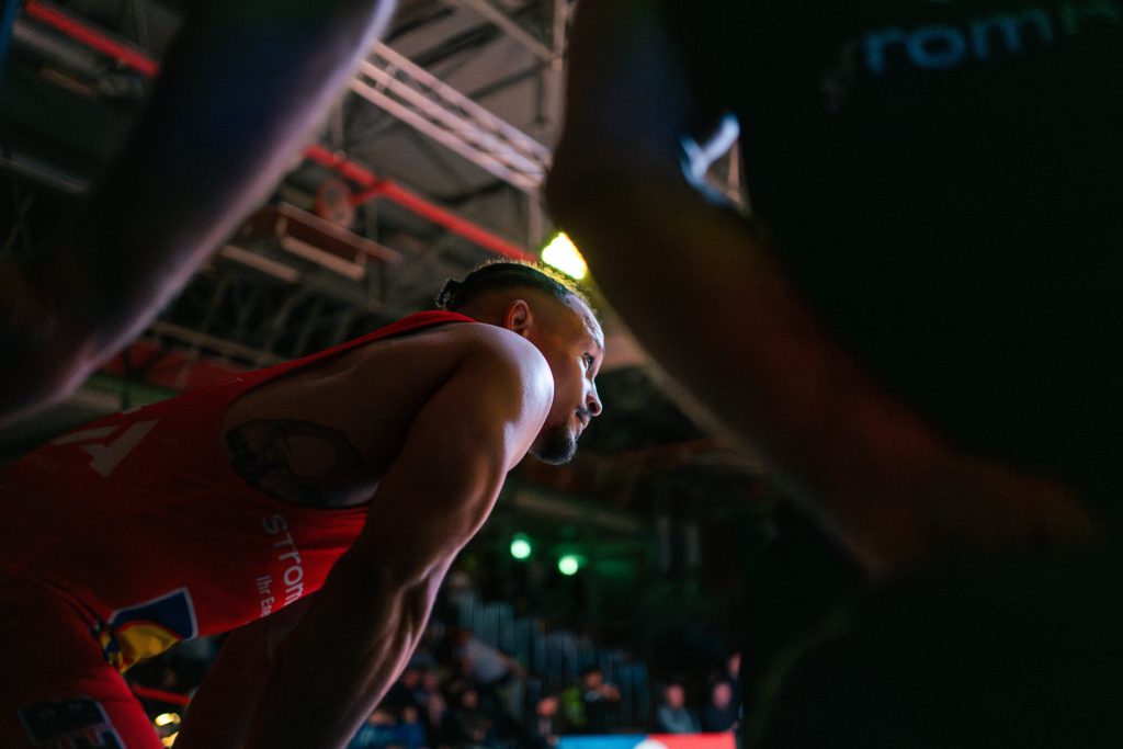Karan Mosebach vs. Malkhas Amoyan